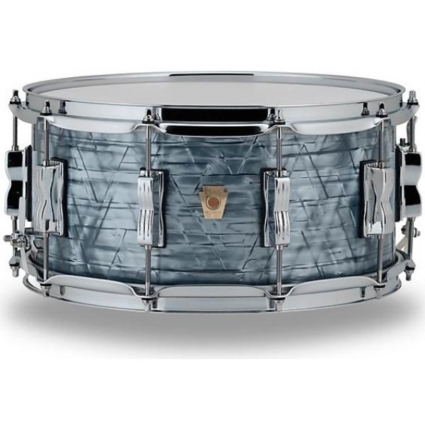 Ludwig Classic Maple Snare Drum 14 x 6.5 in. Sky Blue Pearl
