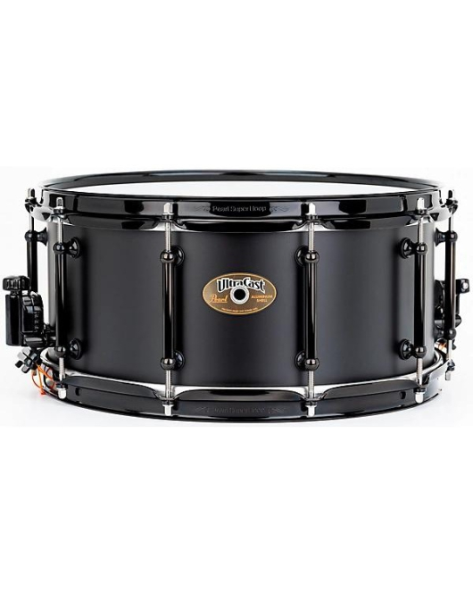 Pearl Ultracast 14 x 6.5 Black Aluminum Snare Drum Pearl Ultracast 14 x 6.5 Black Aluminum Snare Drum